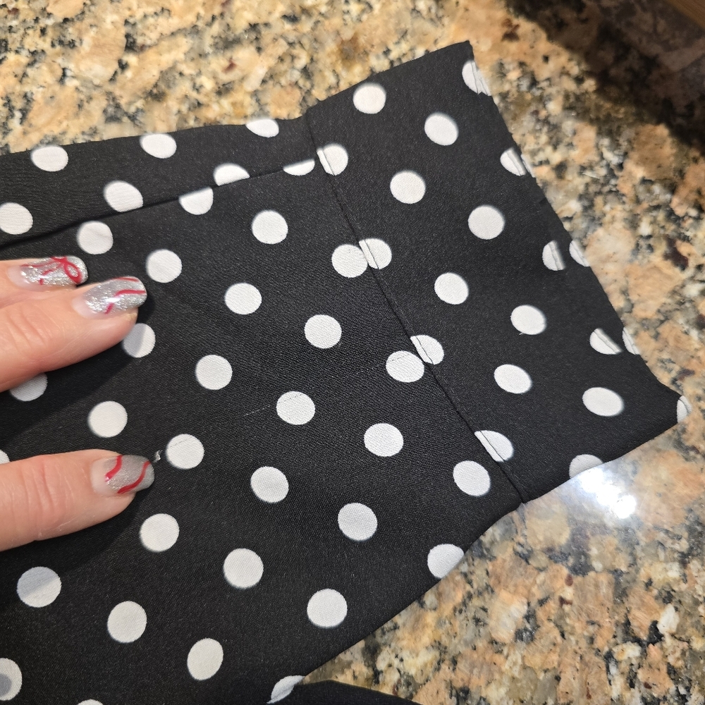 Ann Taylor Black and White Polka Dot Blouse, GUC size Large - Picture 8 of 9